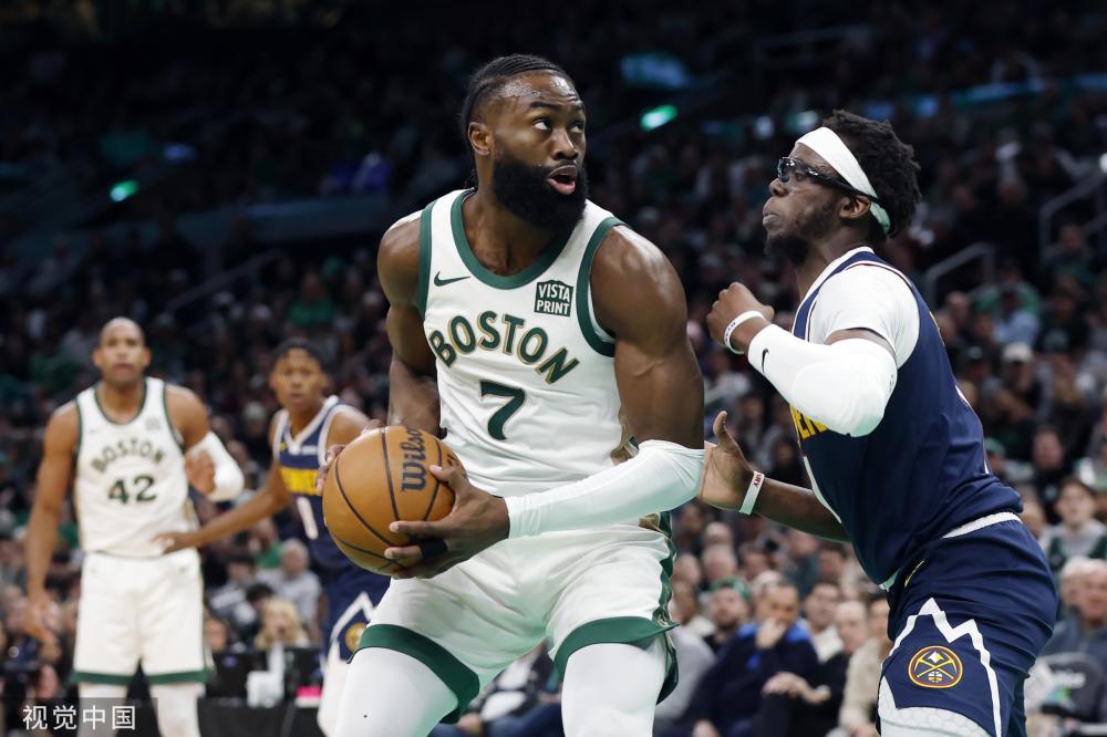 在赛场上的 在赛场上的