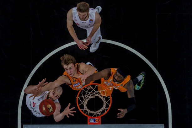 理与竞技双 理与竞技双